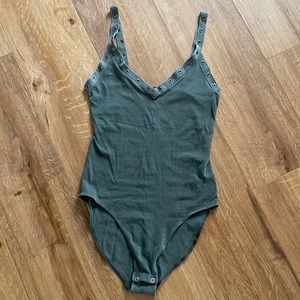 Sleeveless bodysuit